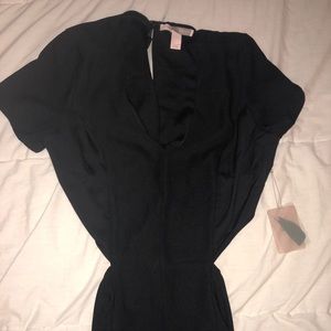 F21 new w/ tags Capri jumper. Retro styled